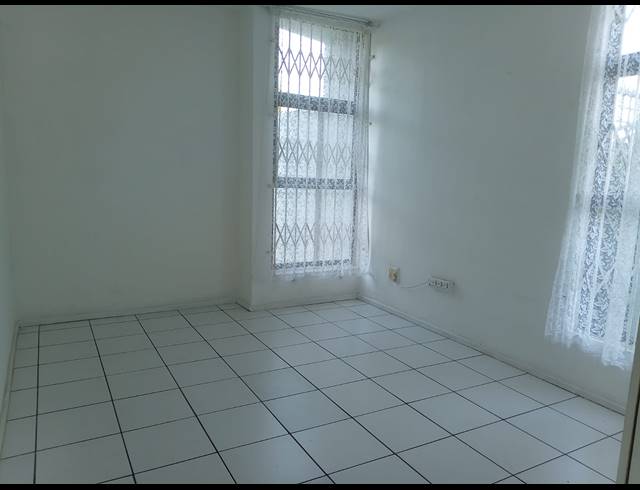 2 BEDROOM APARTMENT FOR SALE IN BLUFF